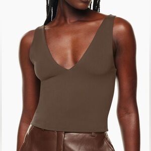 Aritzia Babaton Contour Deep V-Neck Tank Top in Rich Mocha Brown - M